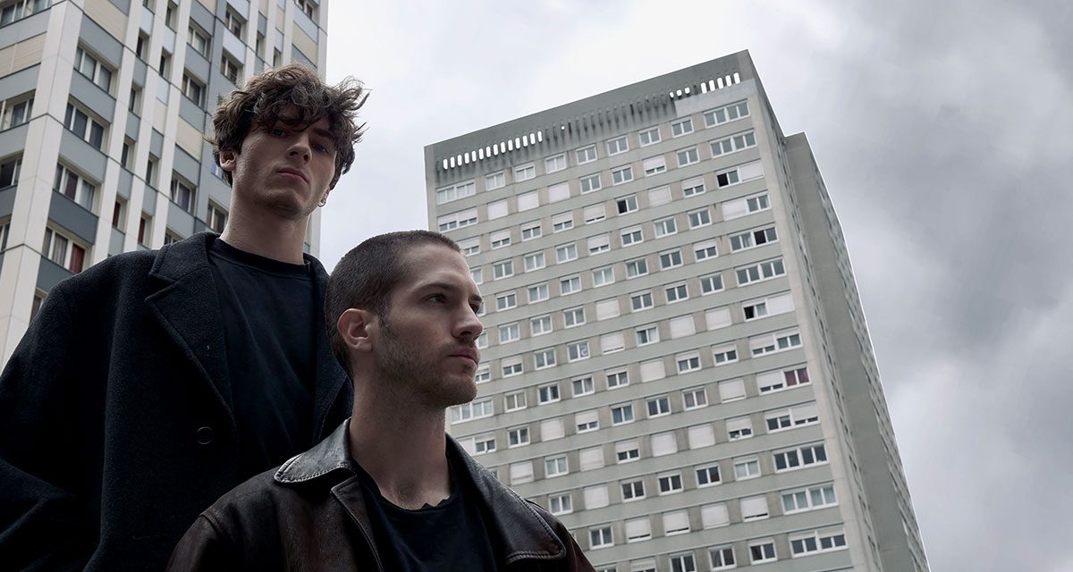 Decibels-Productions_Artiste_neua2 Nous étions une armée